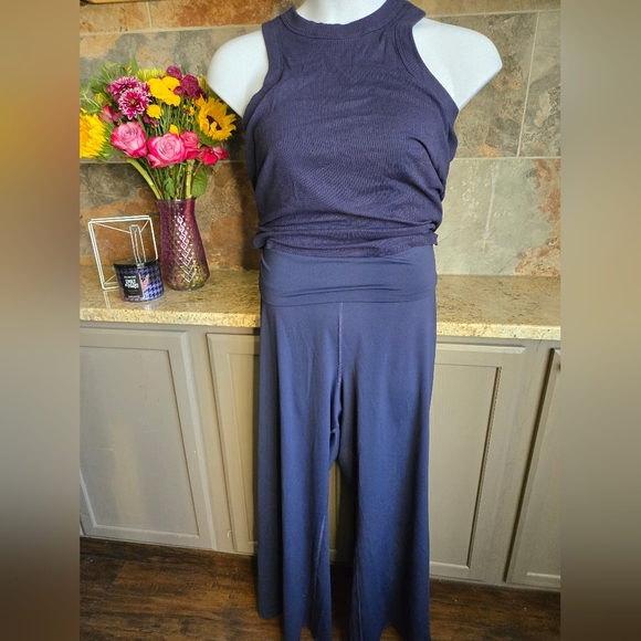 Fabletics Two-Piece Ribbed Set | Navy Blue | Size XXL / 1X - Picture 2 of 5